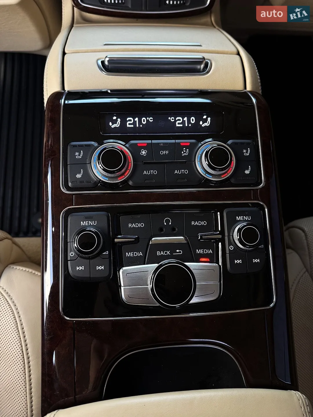 2013 Audi A8 - мініатюра 43