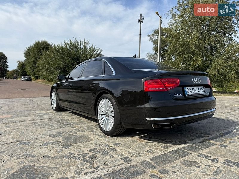Седан Audi A8 2013 в Киеве