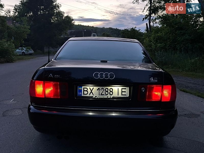 Седан Audi A8 2001 в Полтаве