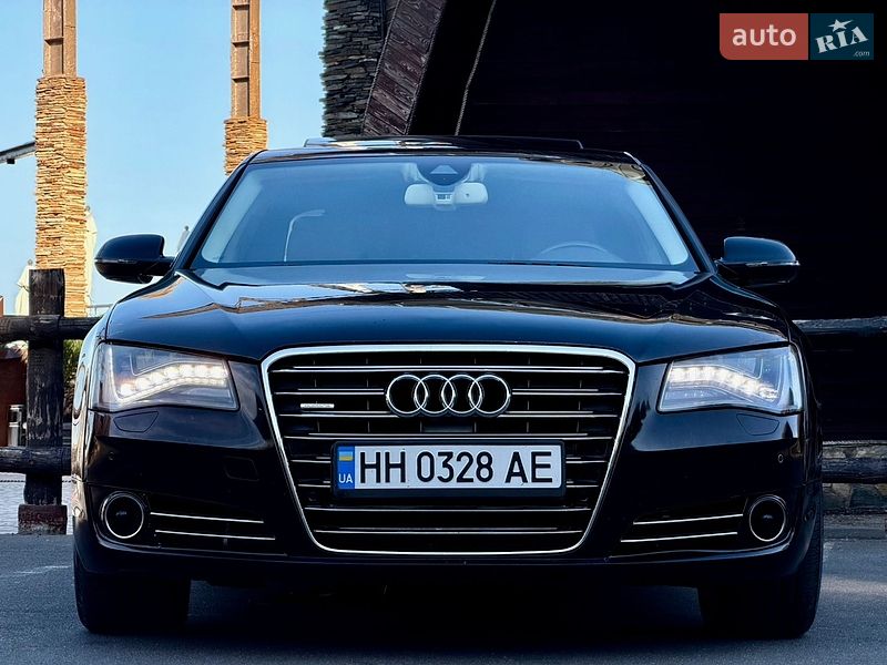 Audi A8, фото из объявления