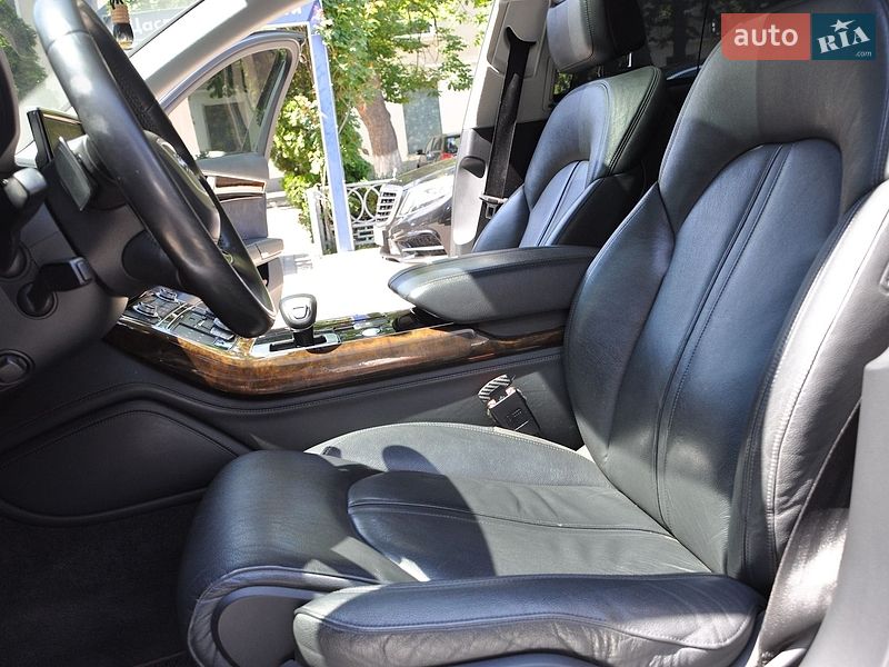 Седан Audi A8 2015 в Одесі