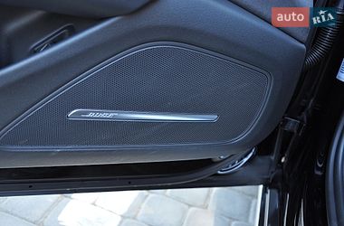 Седан Audi A8 2015 в Одесі
