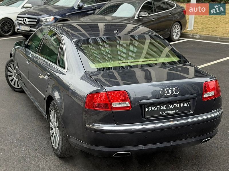 Седан Audi A8 2006 в Киеве