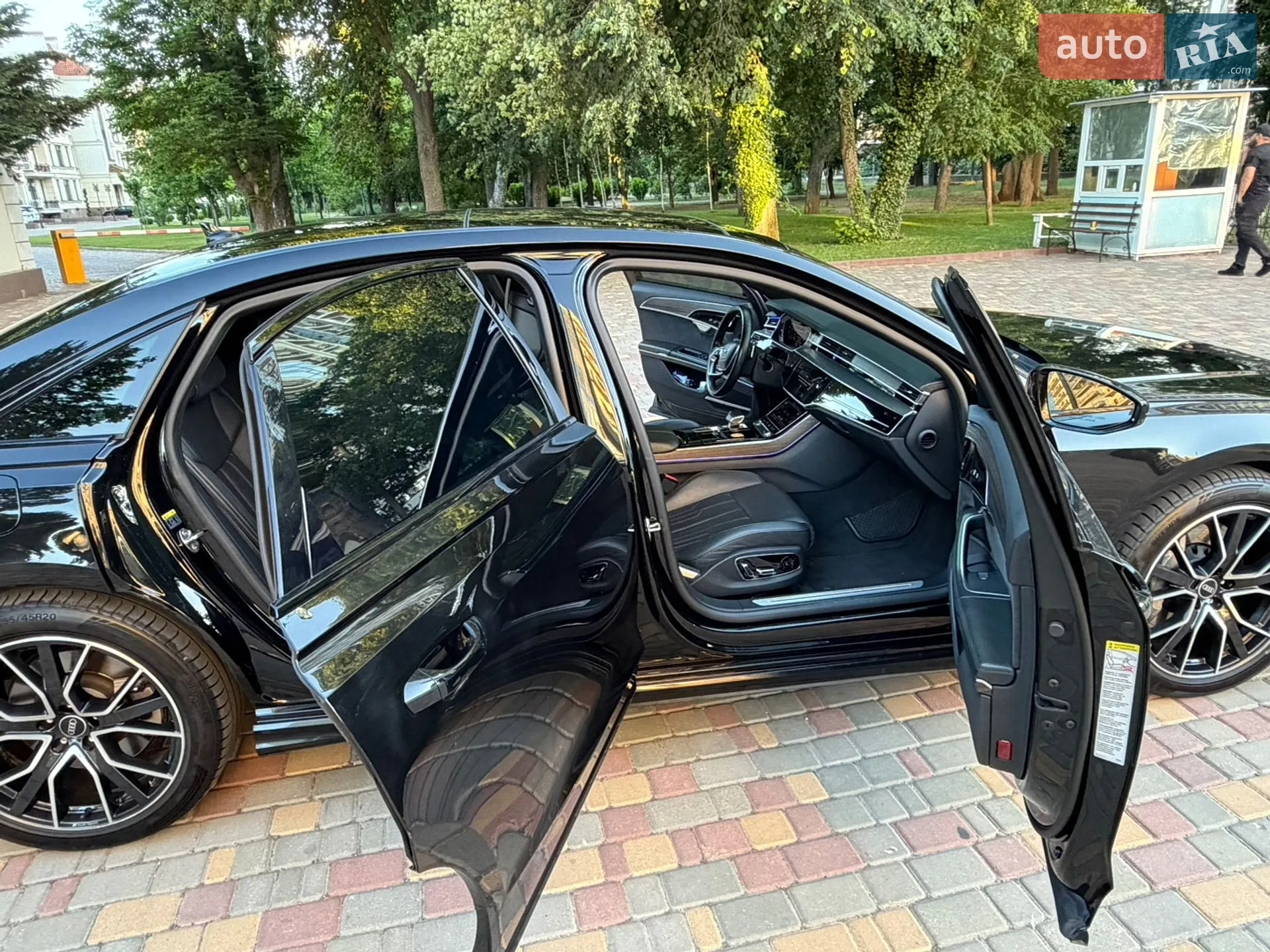 2020 Audi A8 - мініатюра 23