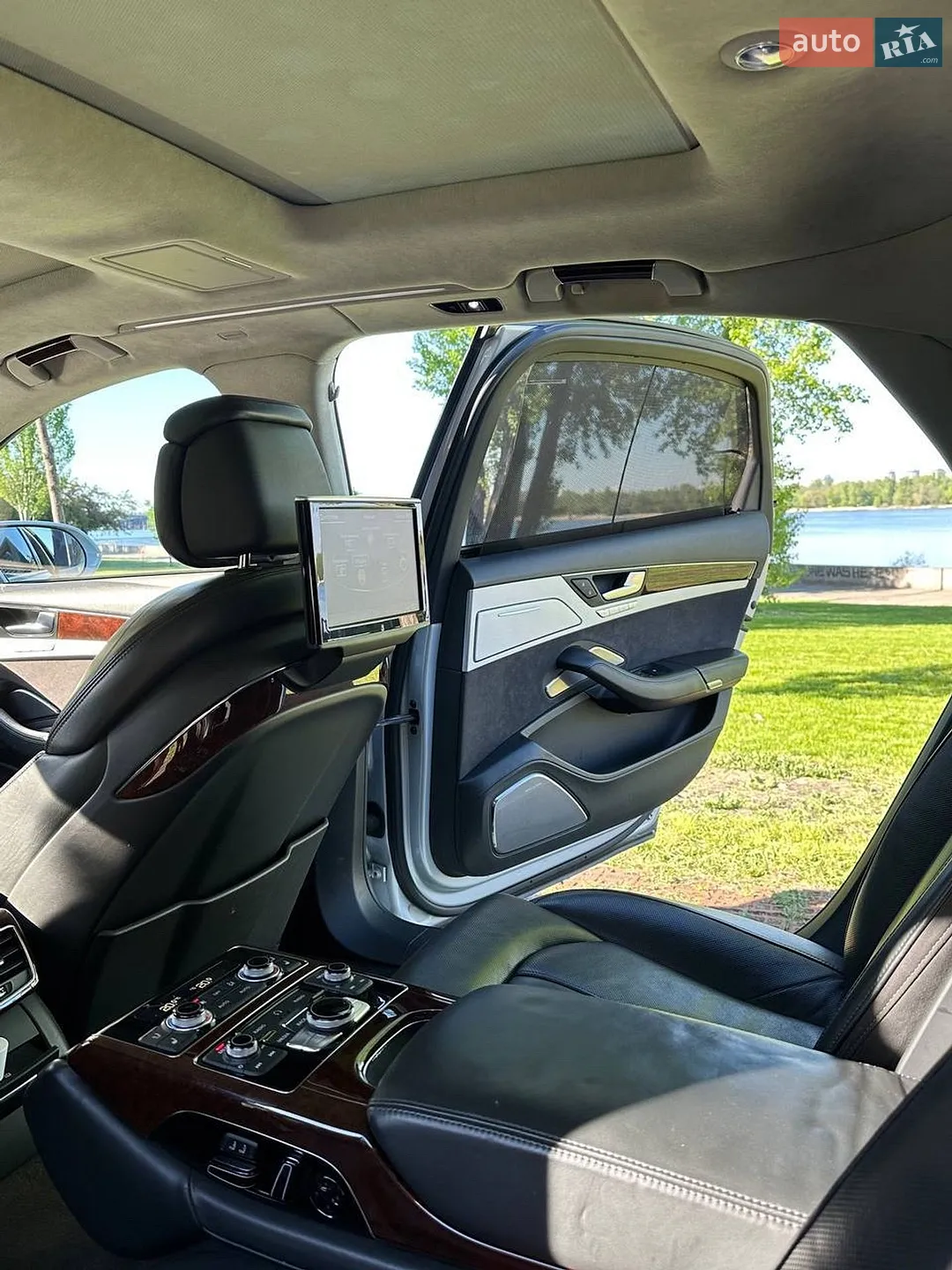 2011 Audi A8 - мініатюра 10