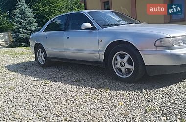 Седан Audi A8 1997 в Чернівцях