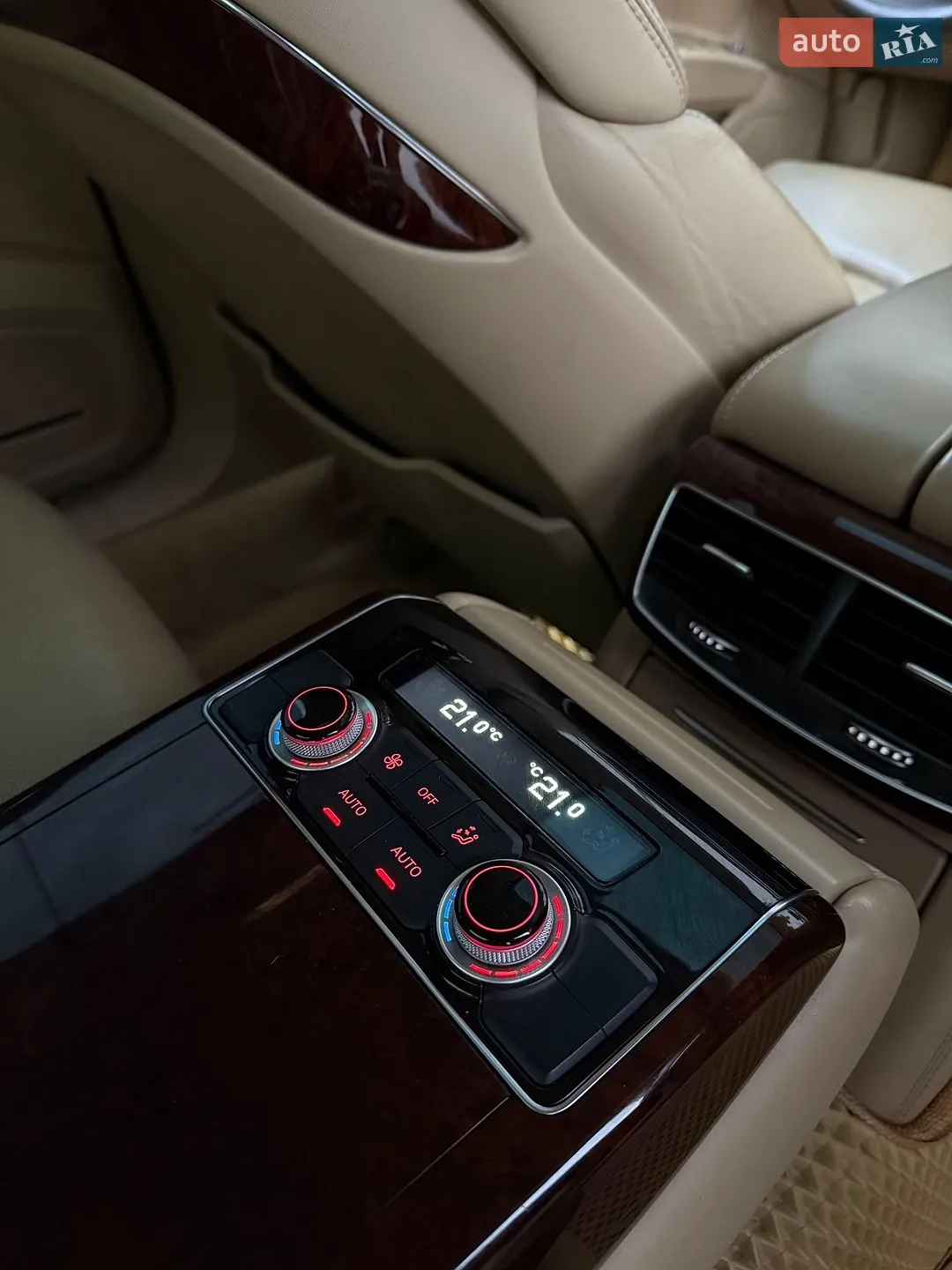 2011 Audi A8 - мініатюра 26