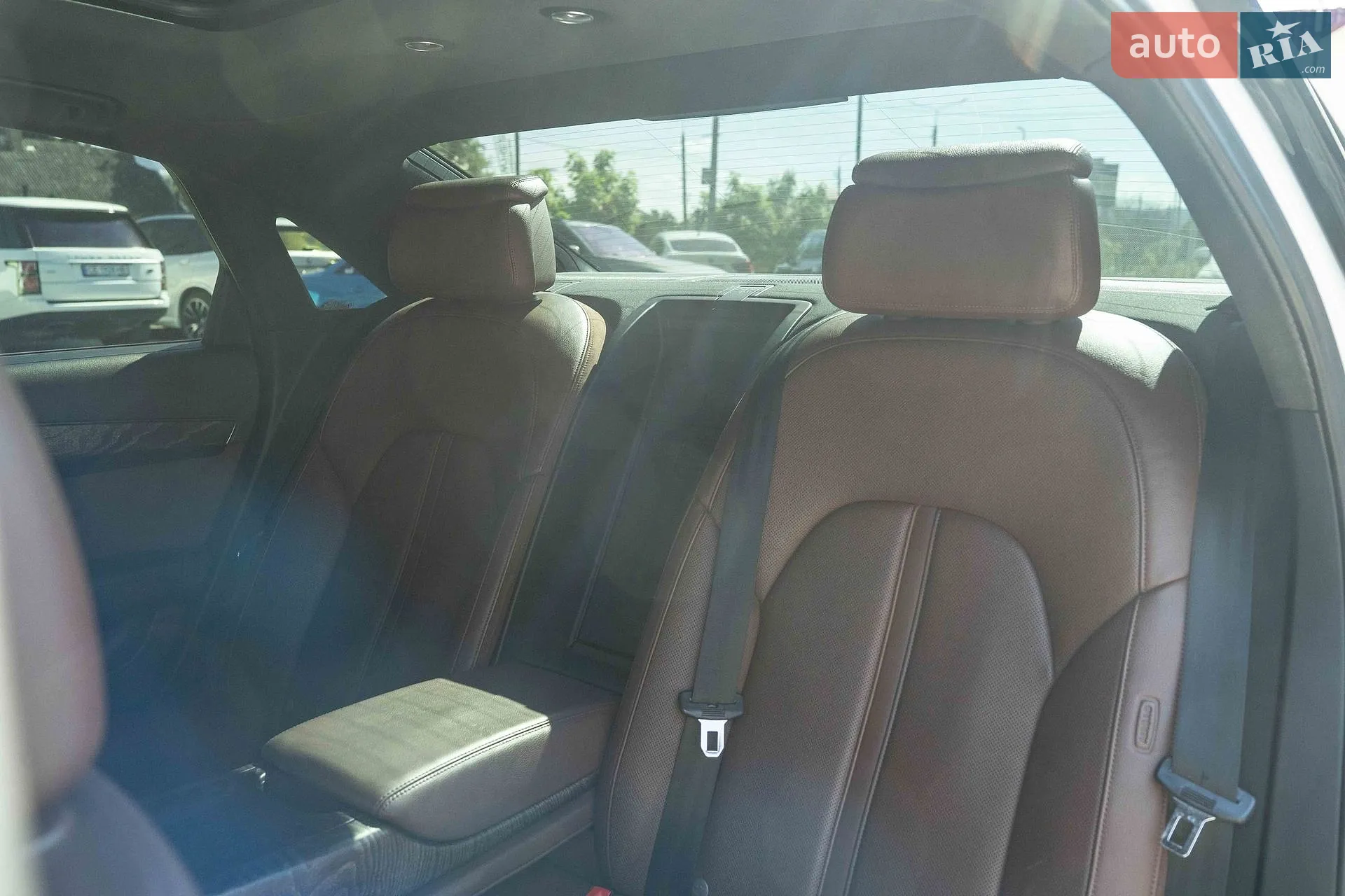 Audi A8 2015 VIN WAU3RAFD3GN007022 фото оголошення 46 з 50