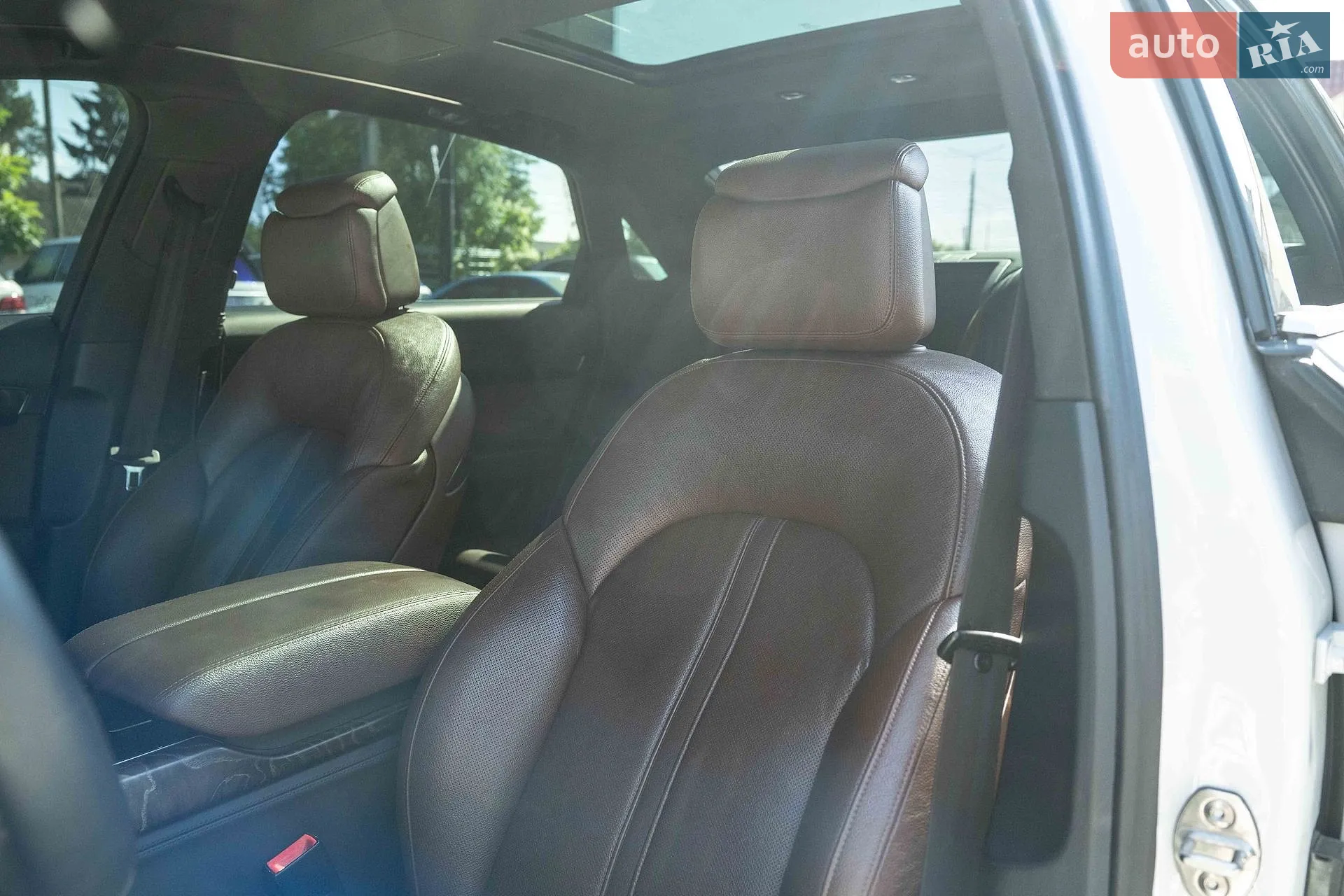 Audi A8 2015 VIN WAU3RAFD3GN007022 фото оголошення 43 з 50