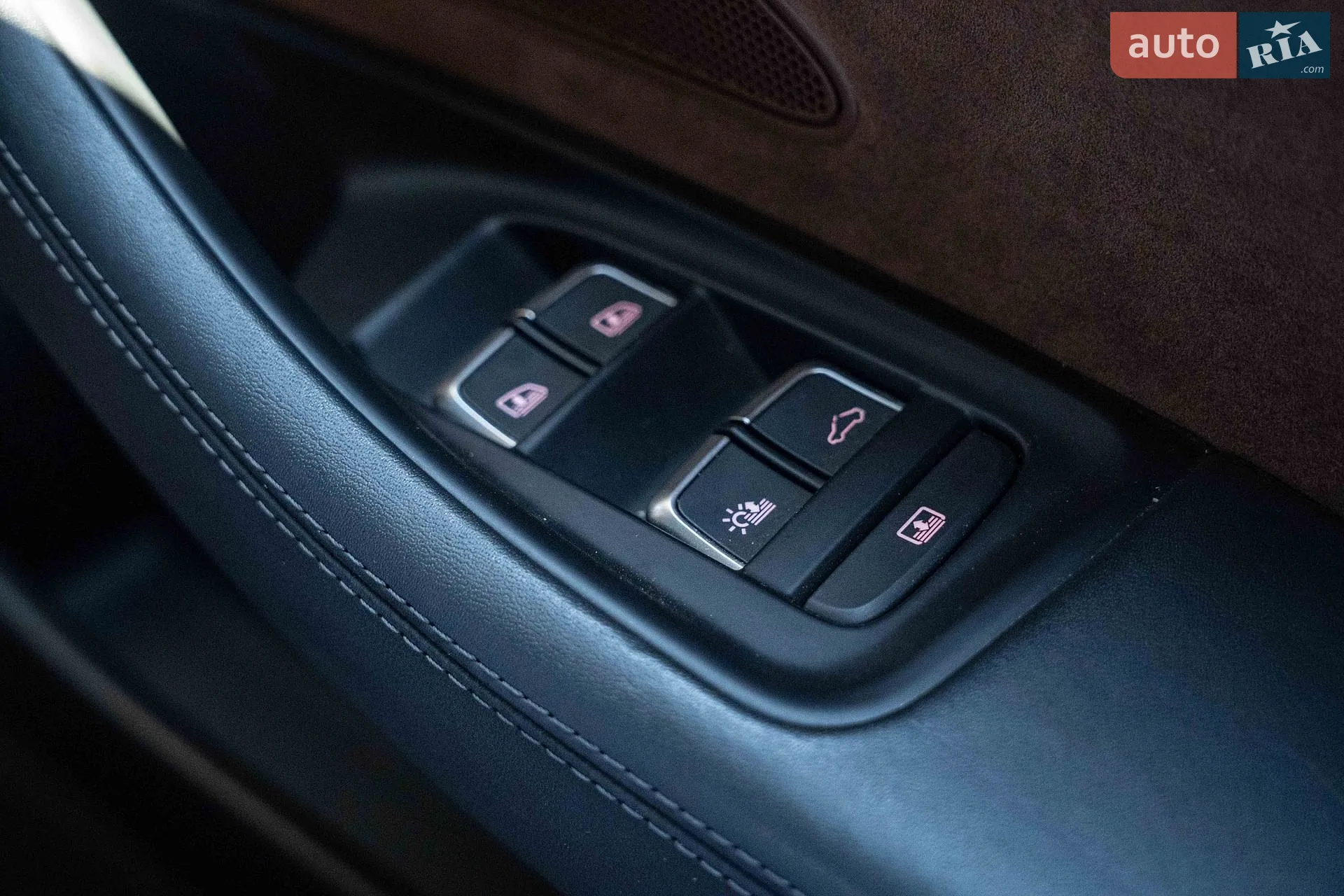 Audi A8 2015 VIN WAU3RAFD3GN007022 фото оголошення 41 з 50