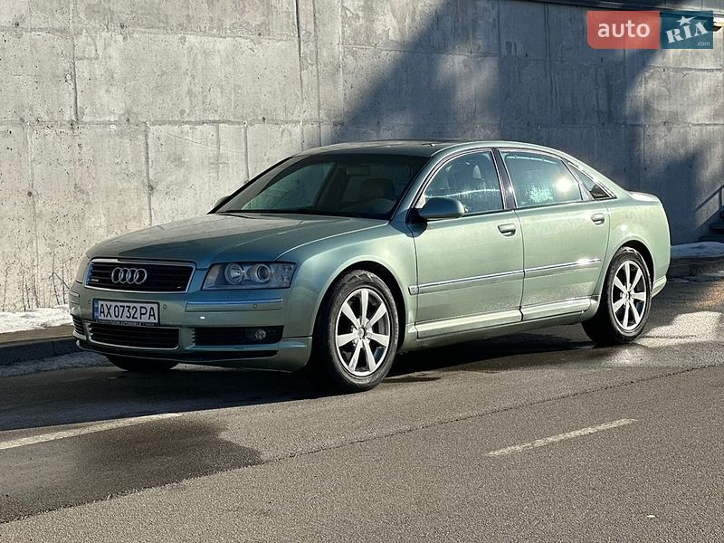 Седан Audi A8 2003 в Киеве