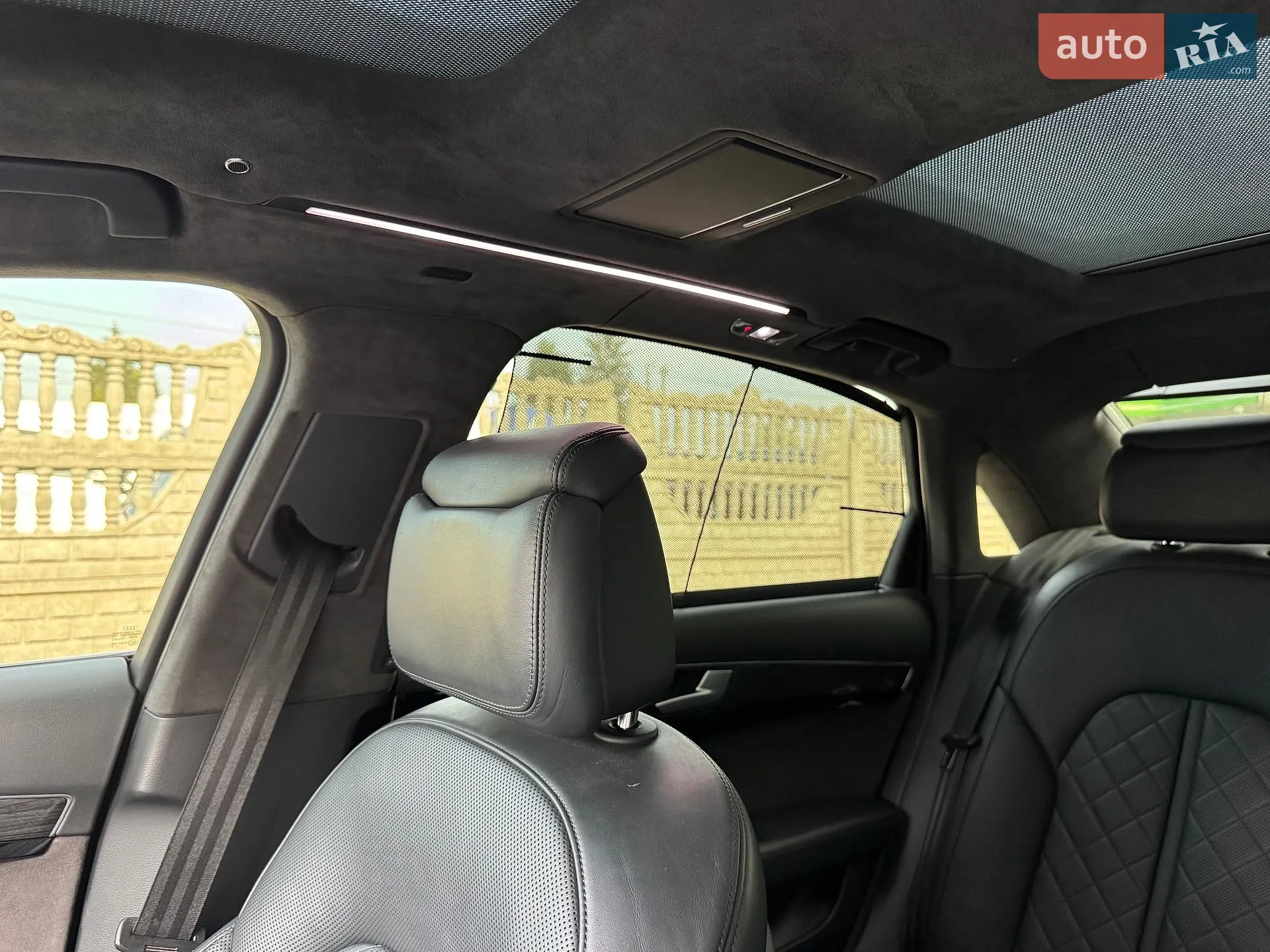2015 Audi A8 - мініатюра 38