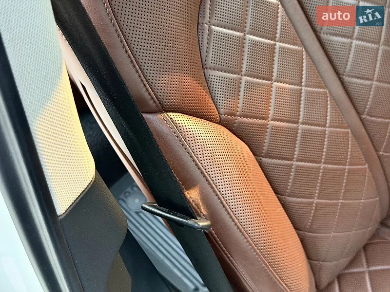Audi A8 2011 VIN WAUZZZ4H1BN023307 фото оголошення 46 з 112
