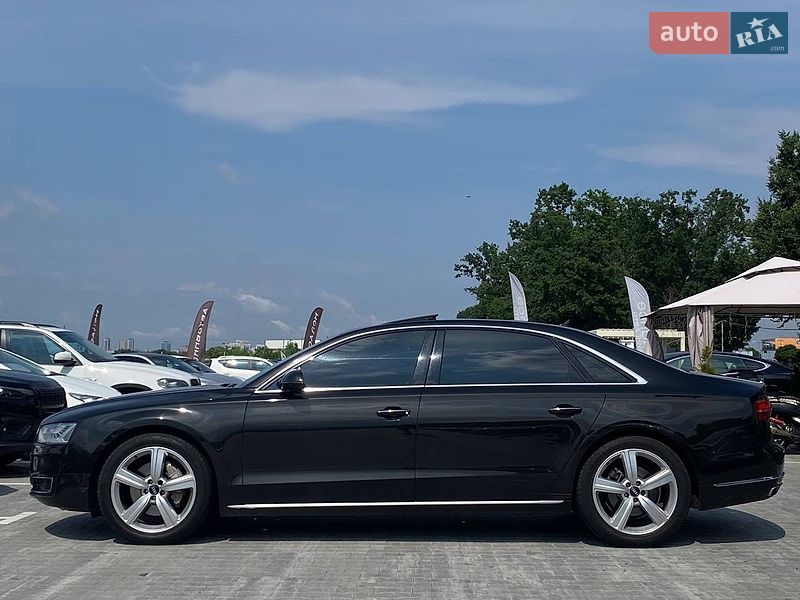 Седан Audi A8 2017 в Києві