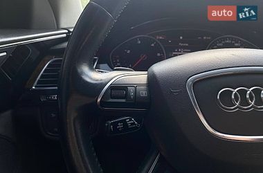 Седан Audi A8 2017 в Києві