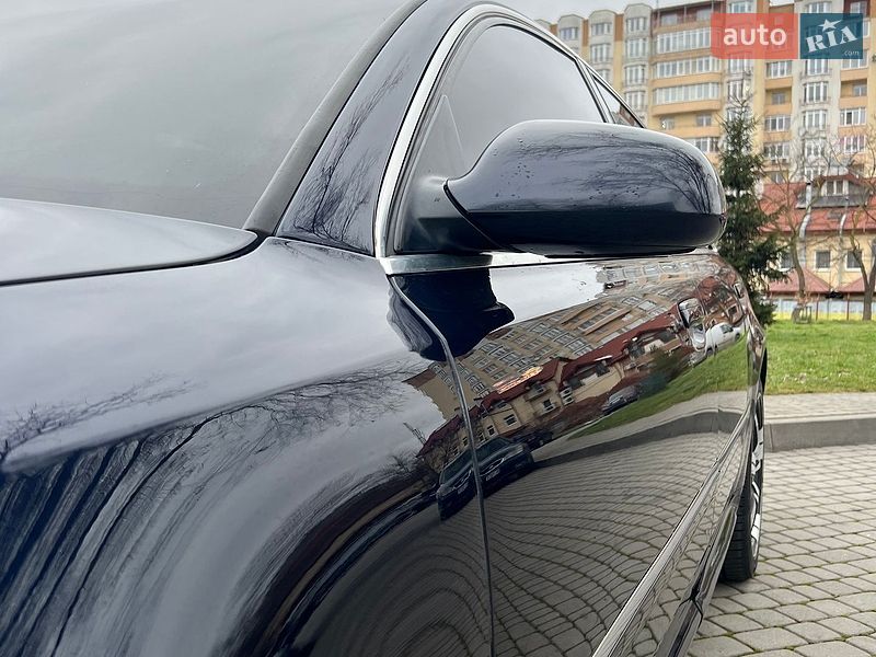 Седан Audi A8 2004 в Львове