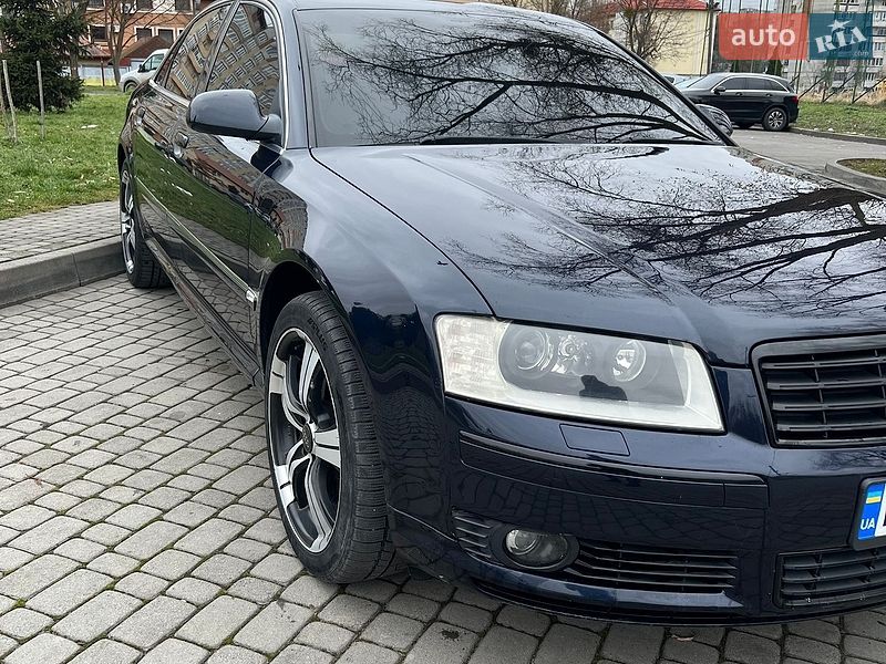 Седан Audi A8 2004 в Львове