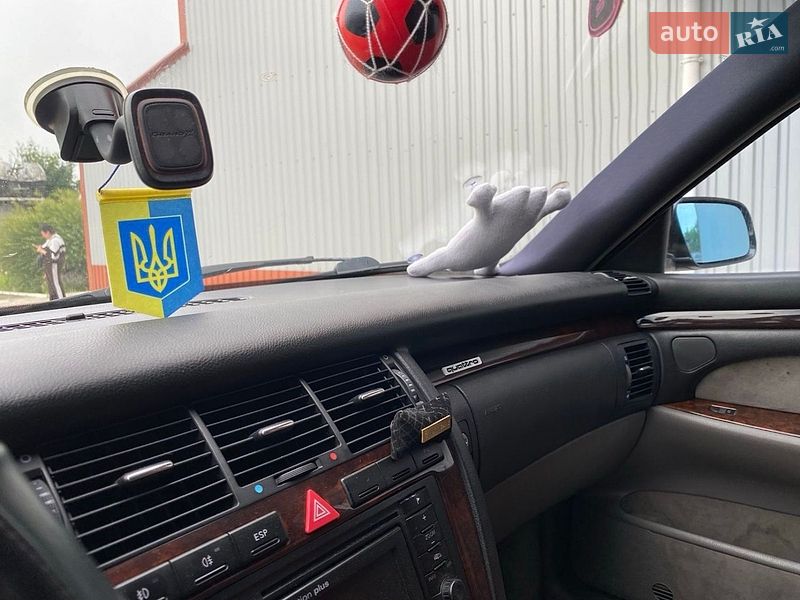 Седан Audi A8 2000 в Ярмолинцах