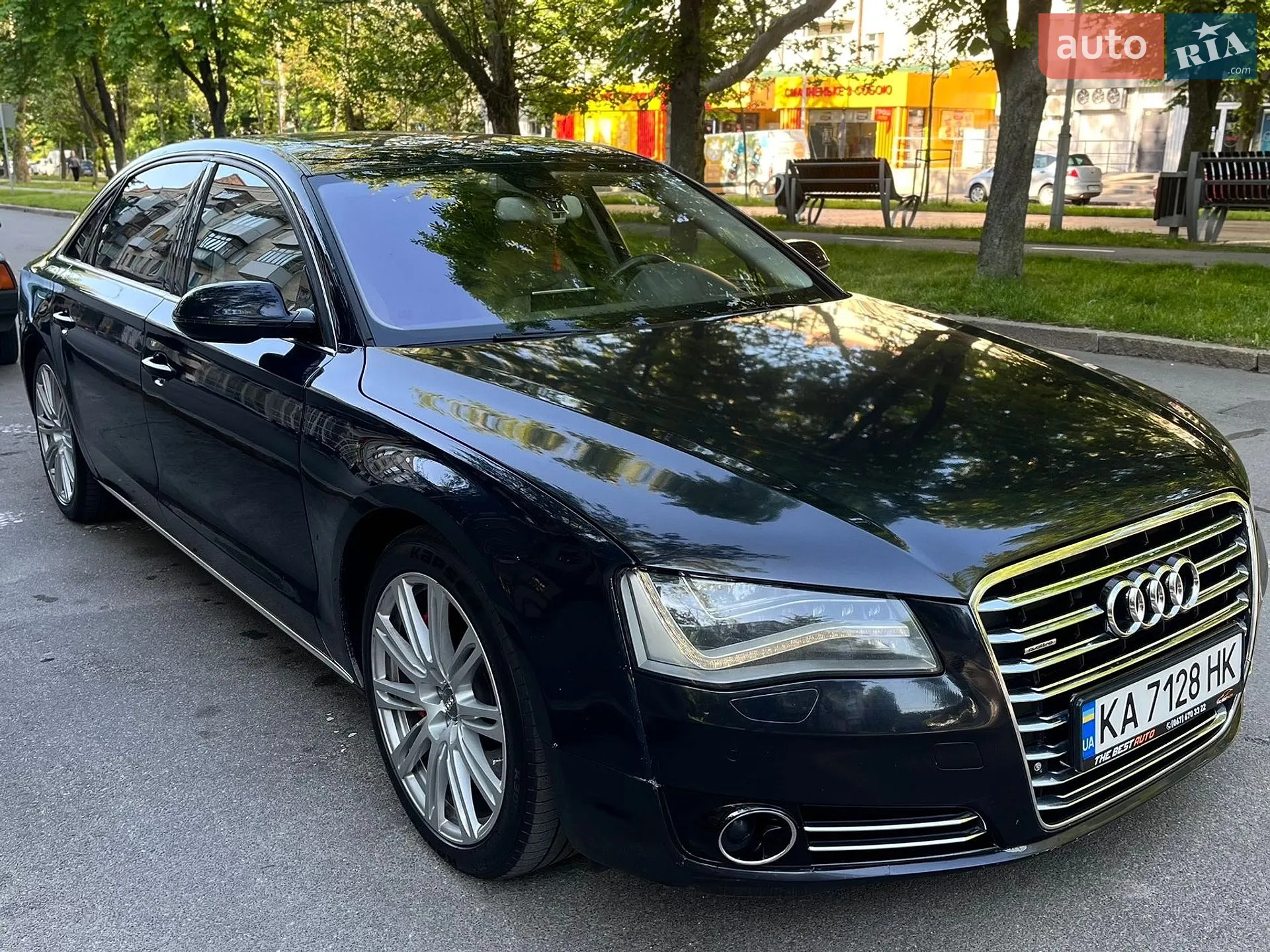 2010 Audi A8 - мініатюра 3