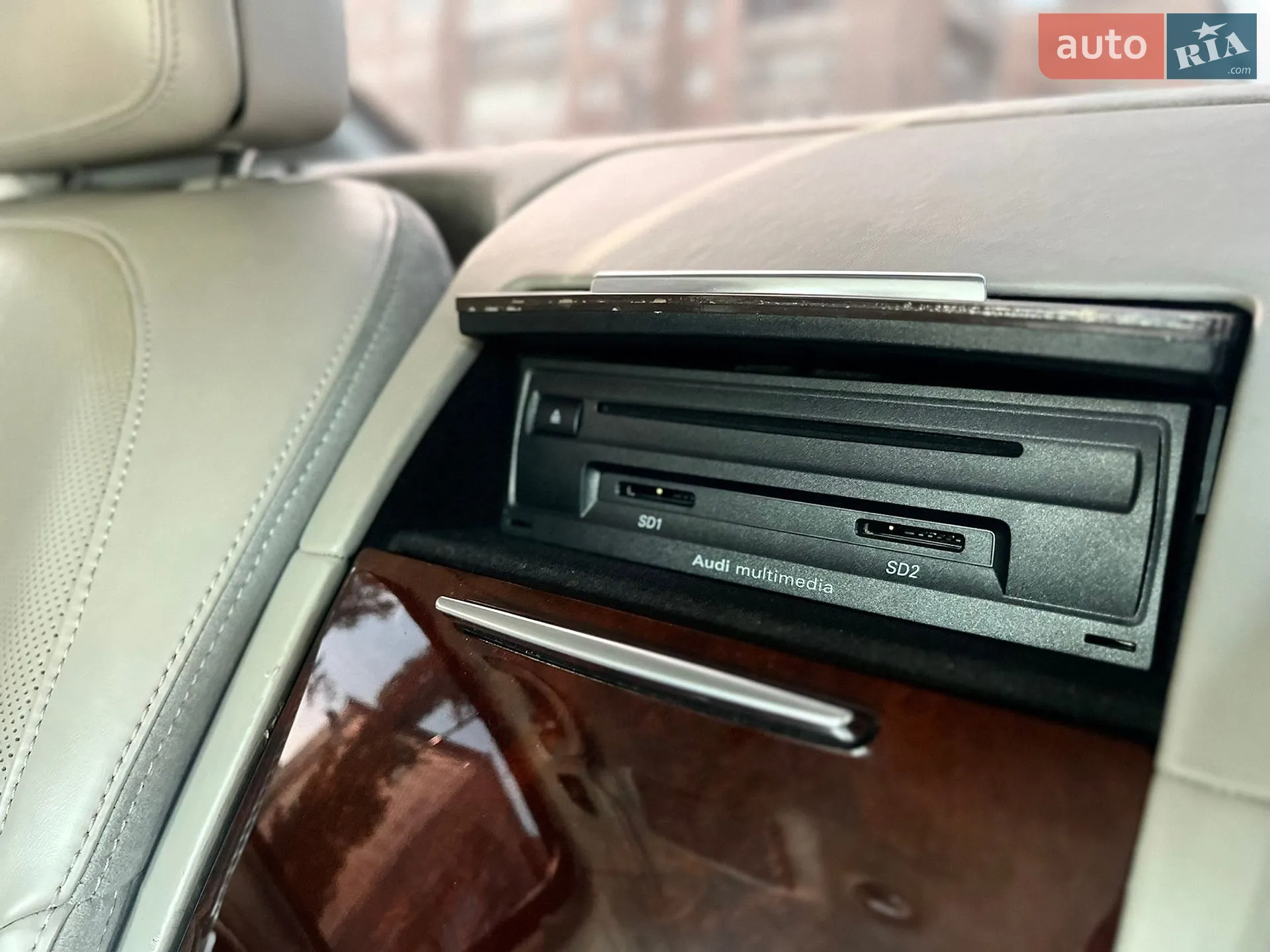 2010 Audi A8 - мініатюра 72