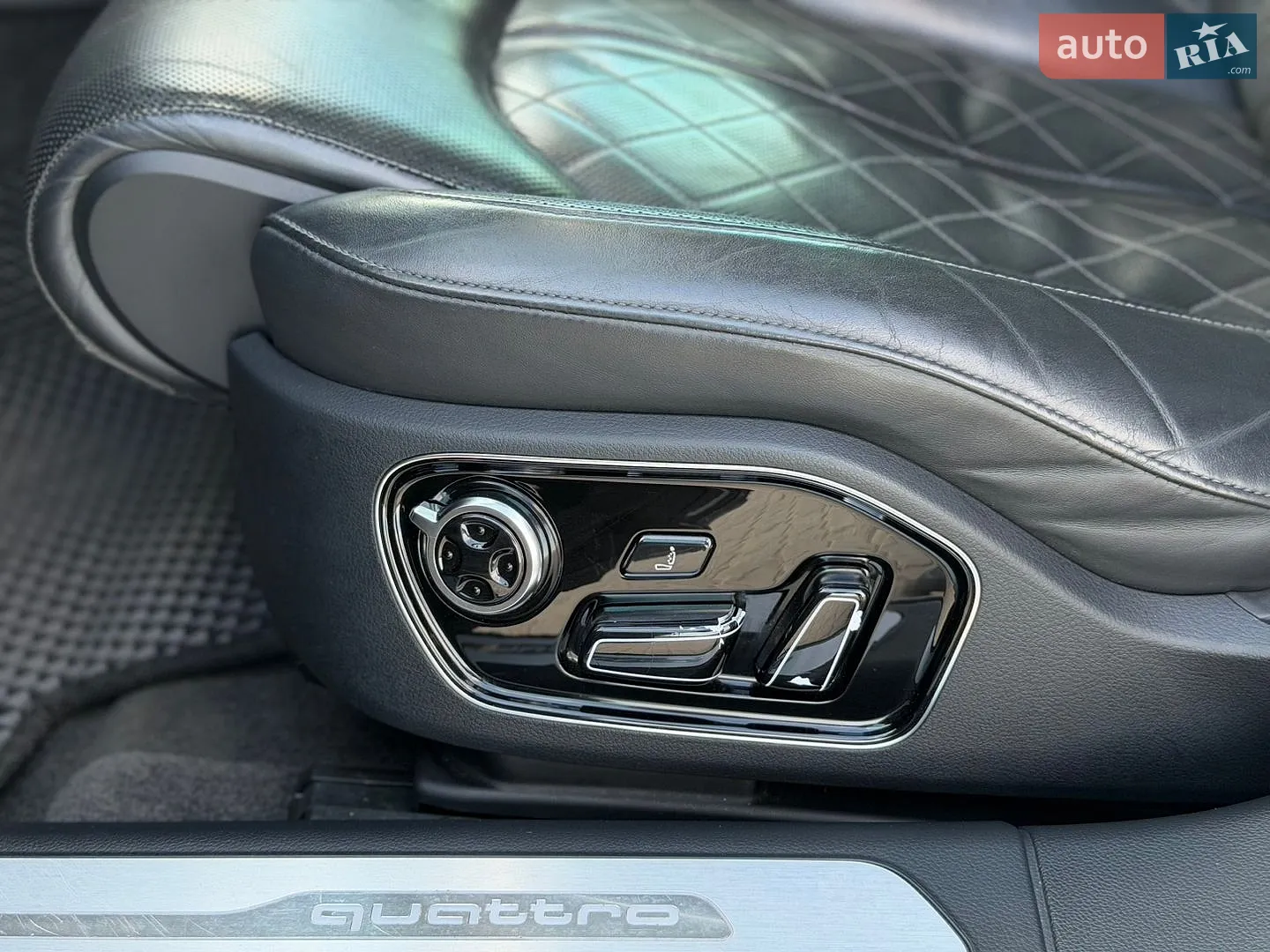 2015 Audi A8 - мініатюра 26