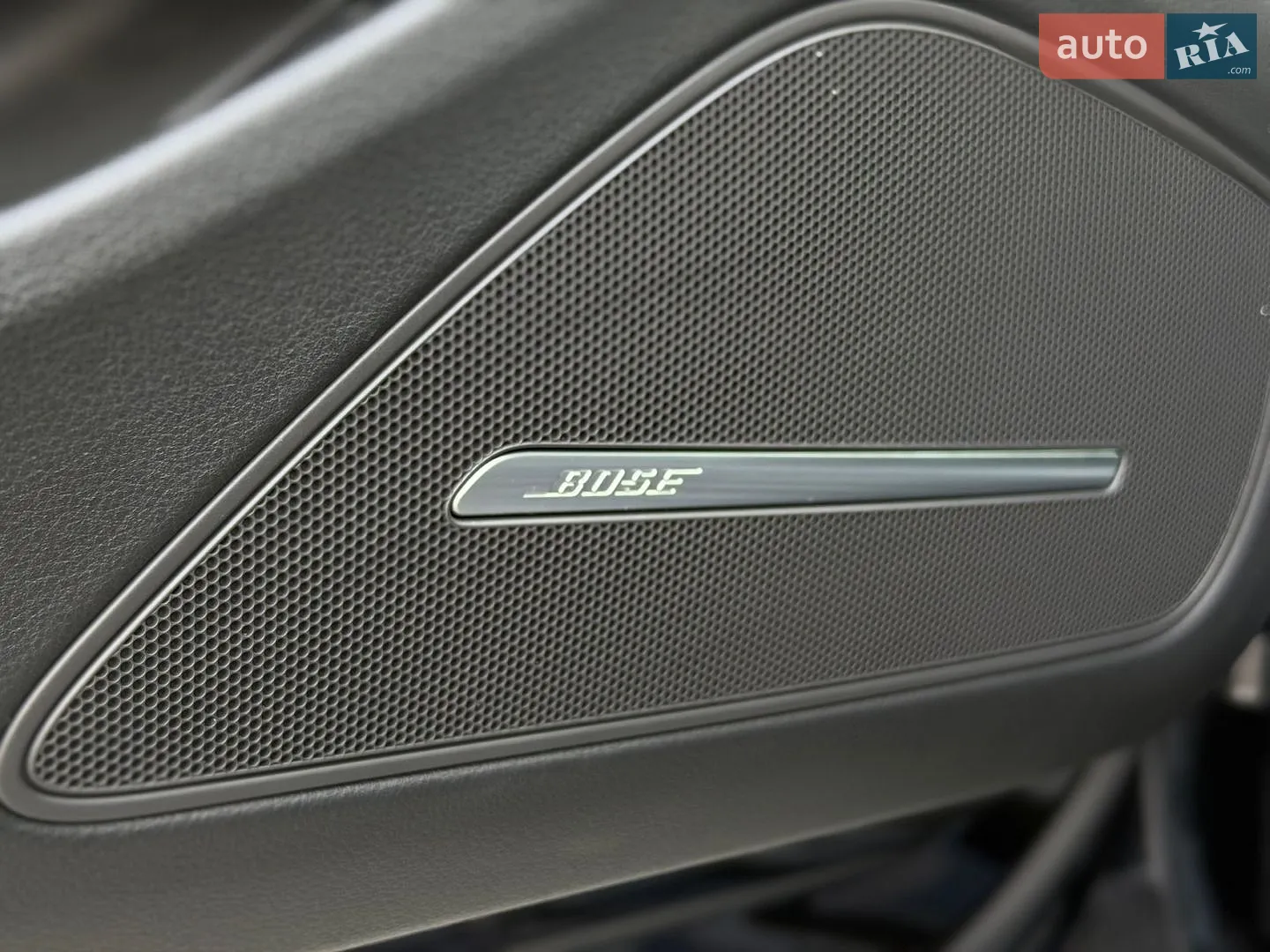 2015 Audi A8 - мініатюра 25