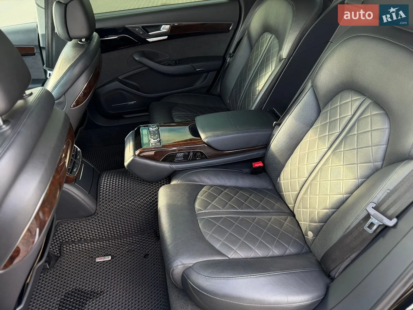 2015 Audi A8 - мініатюра 29