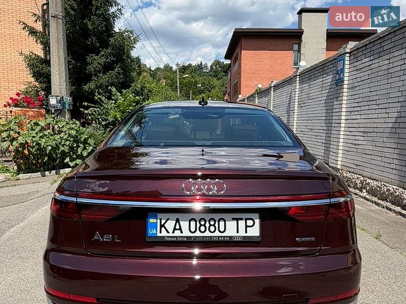 Седан Audi A8 2018 в Киеве фото 10 Седан Audi A8 2018 в Киеве