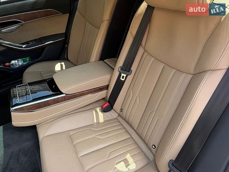 Седан Audi A8 2018 в Киеве фото 24 Седан Audi A8 2018 в Киеве