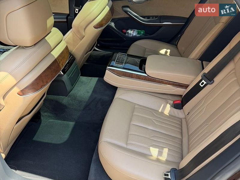 Седан Audi A8 2018 в Киеве фото 31 Седан Audi A8 2018 в Киеве