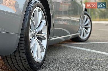 Седан Audi A8 2013 в Киеве