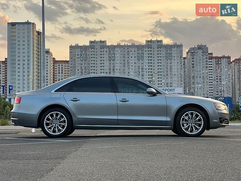 Седан Audi A8 2013 в Киеве