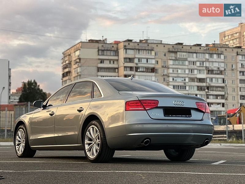 Седан Audi A8 2013 в Киеве