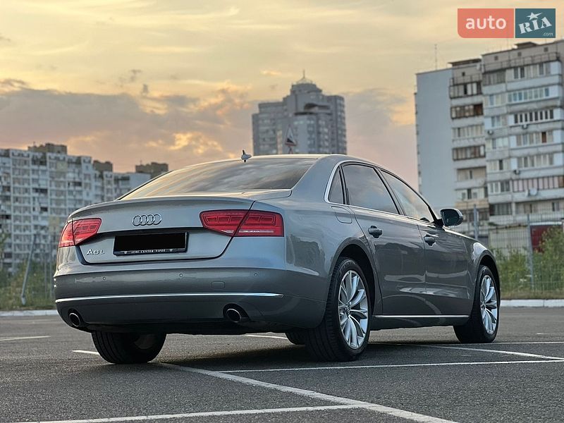 Седан Audi A8 2013 в Киеве