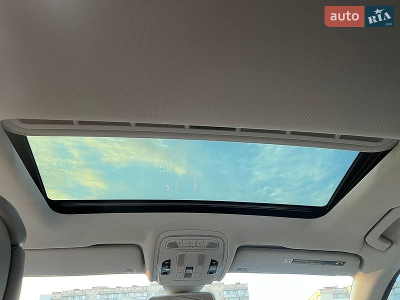 Седан Audi A8 2013 в Киеве
