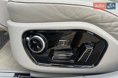 Седан Audi A8 2013 в Киеве