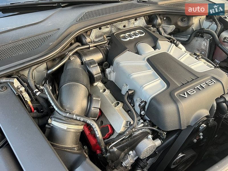 Седан Audi A8 2013 в Києві