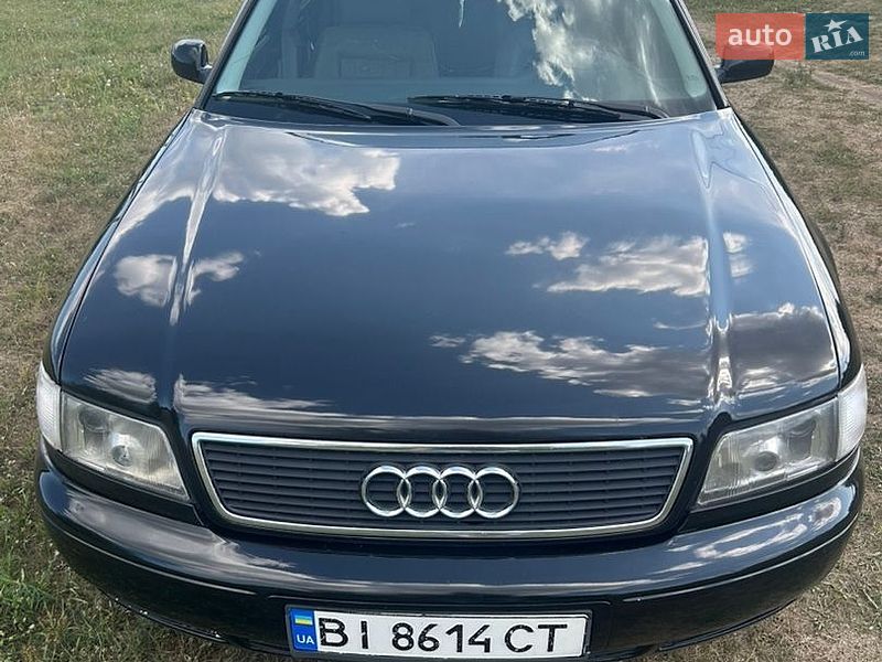 Седан Audi A8 1996 в Оржиці