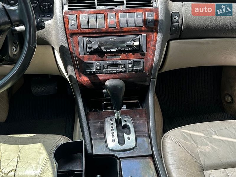 Седан Audi A8 1996 в Оржиці