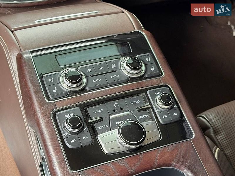 Седан Audi A8 2011 в Києві