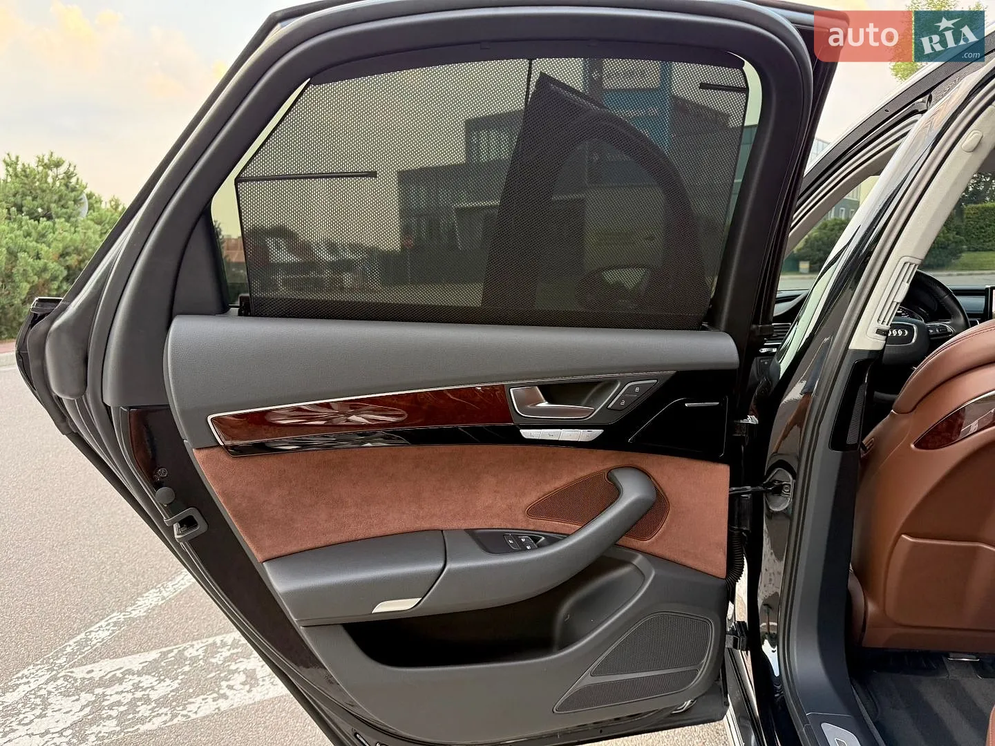 2010 Audi A8 - мініатюра 61