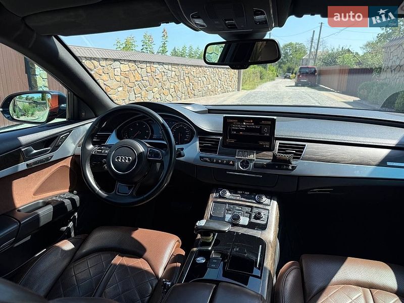 Седан Audi A8 2015 в Киеве
