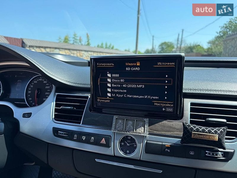 Седан Audi A8 2015 в Киеве