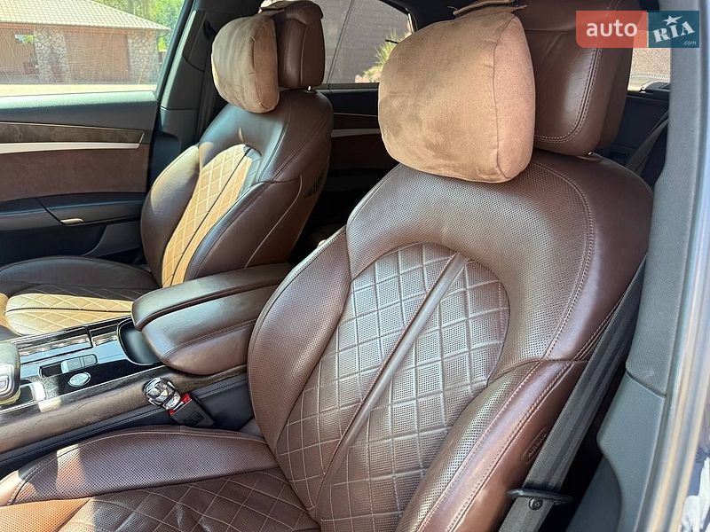 Седан Audi A8 2015 в Киеве