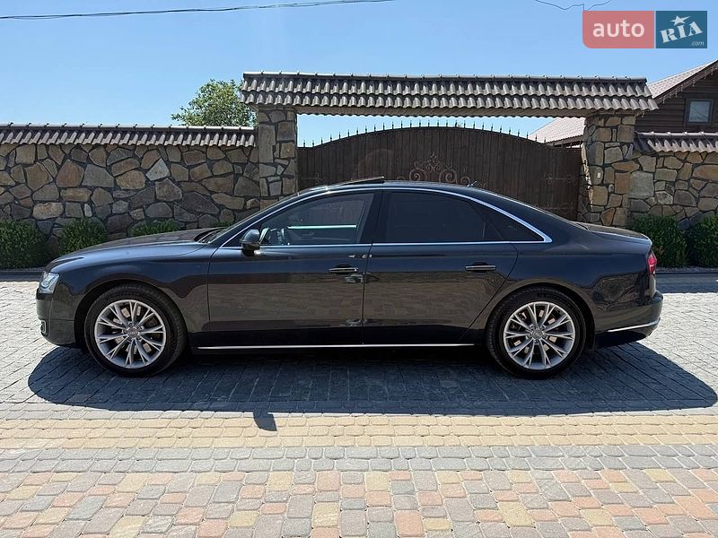 Седан Audi A8 2015 в Киеве