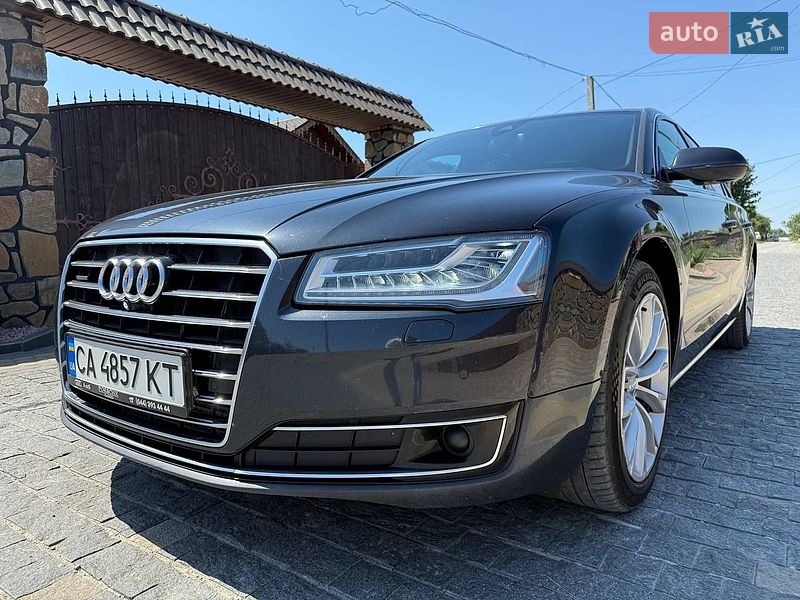 Седан Audi A8 2015 в Киеве
