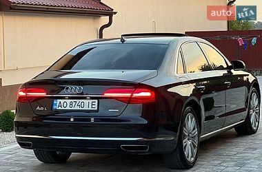 Седан Audi A8 2015 в Виноградові