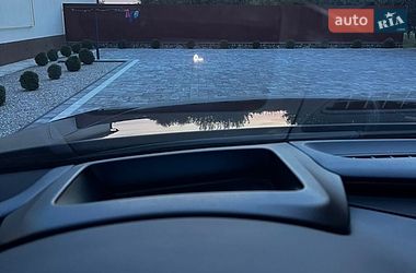 Седан Audi A8 2015 в Виноградові