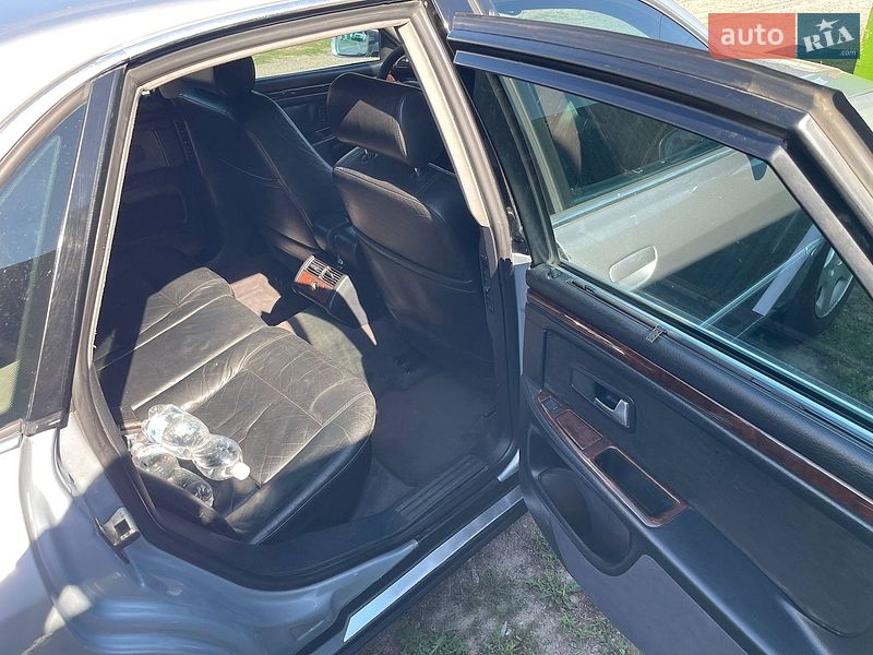 Седан Audi A8 1998 в Києві