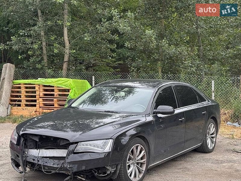Седан Audi A8 2011 в Києві